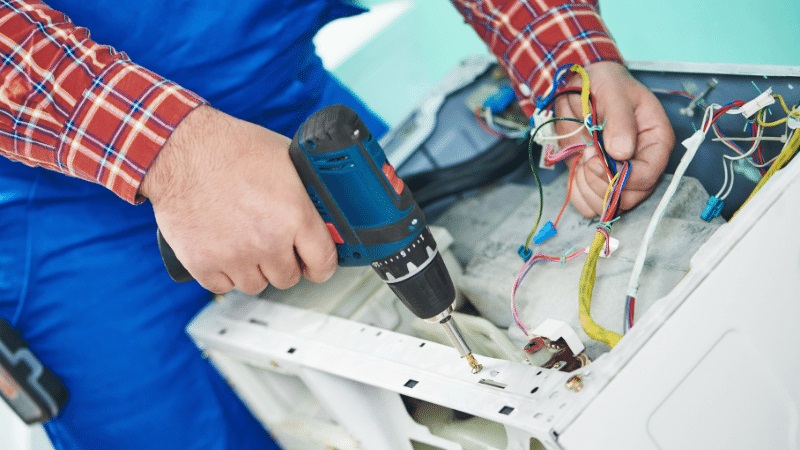 Ataşehir Gorenje Gorenje çamaşır makinesi kart tamiri – Su almama arızası orijinal parça ile giderildi. - Teknik servis örneği